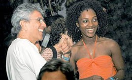 114138287956_tn Caetano, apesar de você ainda temos Liberdade