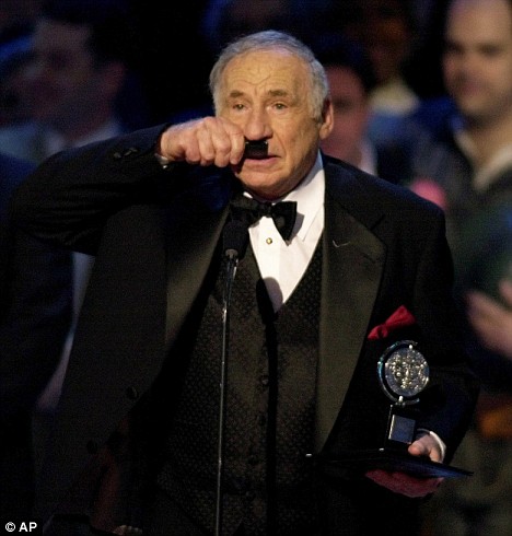 melbrooks Gafanhotos, Pérolas, Porcos, UNIBAN e Judeus